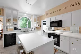 706 Holly Dr, Fairhope, AL 36532 - Photo 11