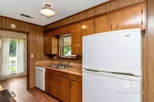 10630 E Hillcrest Dr, Grand Bay, AL 36541 - Photo 7