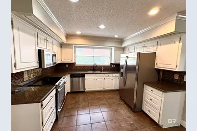 7201 N Ashmoor Drive, Mobile, AL 36695 - Photo 9