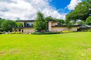 809 Bernard Cir, Mobile, AL 36693 - Photo 87