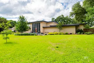 809 Bernard Cir, Mobile, AL 36693 - Photo 1
