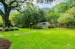 809 Bernard Cir, Mobile, AL 36693 - Photo 11