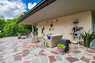 809 Bernard Cir, Mobile, AL 36693 - Photo 9