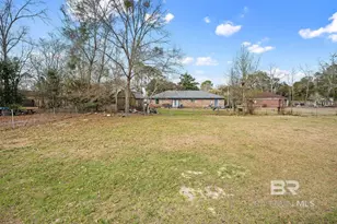 635 E Azalea Ave, Foley, AL 36535 - Photo 17