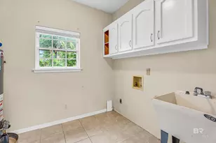 705 Holly Dr, Fairhope, AL 36532 - Photo 9