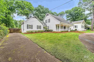 705 Holly Dr, Fairhope, AL 36532 - Photo 3