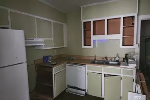 70 Glenwood St, Mobile, AL 36606 - Photo 13