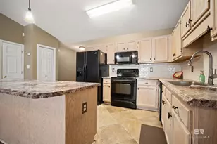 7271 S Spring Lake Dr, Mobile, AL 36695 - Photo 9