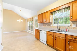 122 Oakwood Ave, Fairhope, AL 36532 - Photo 11