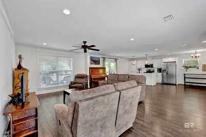 2816 W Gaslight Lane, Mobile, AL 36695 - Photo 5