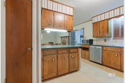 1367 Spring Valley Court, Mobile, AL 36693 - Photo 7