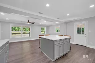 2712 Shelton Beach Rd Ext, Mobile, AL 36618 - Photo 11