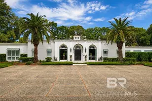 18153 Woodland Dr, Fairhope, AL 36532 - Photo 1