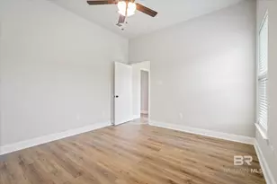 950 Gibson Ct, Foley, AL 36535 - Photo 9