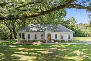8617 Dyer Rd, Fairhope, AL 36532 - Photo 1