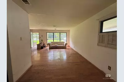 711 Wilshire Road, Mobile, AL 36609 - Photo 3