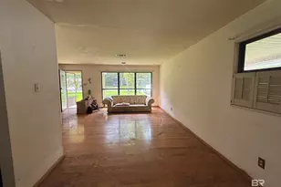 711 Wilshire Rd, Mobile, AL 36609 - Photo 3