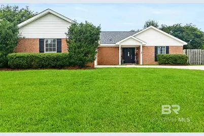 105 Oakwood Avenue, Fairhope, AL 36532 - Photo 1