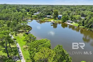 309 SW Syrcle Dr, Pensacola, FL 32507 - Photo 57