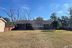 1303 N Cedar St, Foley, AL 36535 - Photo 21