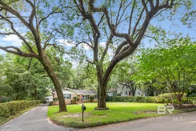 3909 Hillcrest Lane, Mobile, AL 36693 - Photo 3