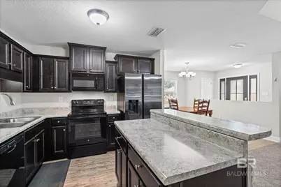 1254 W Forest Glen Drive, Mobile, AL 36618 - Photo 9