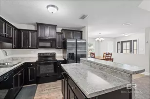1254 W Forest Glen Dr, Mobile, AL 36618 - Photo 9