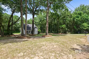 10353 Easthill Dr, Mobile, AL 36695 - Photo 5