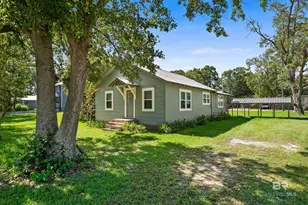 200 W Verbena Ave, Foley, AL 36535 - Photo 1