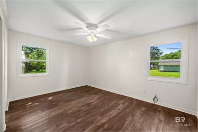 210 W Verbena Avenue, Foley, AL 36535 - Photo 13
