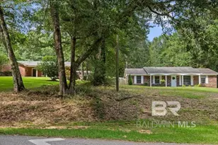 915 Caroline Ave, Daphne, AL 36526 - Photo 41