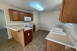 21822 Eastbrook St, Fairhope, AL 36532 - Photo 5