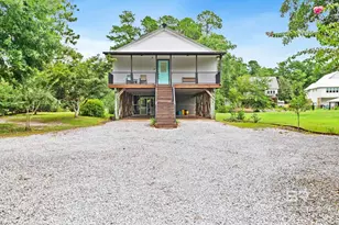 10167 Bay Haven Dr, Fairhope, AL 36532 - Photo 1