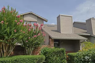 389 Clubhouse Dr, Gulf Shores, AL 36542 - Photo 1