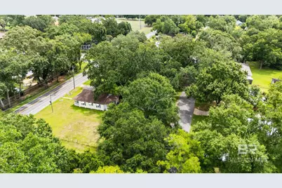 615 W Section Avenue, Foley, AL 36535 - Photo 35
