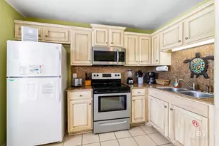 620 W Beach Blvd, Gulf Shores, AL 36542 - Photo 9