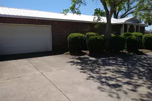 1612 N Cedar St, Foley, AL 36535 - Photo 1