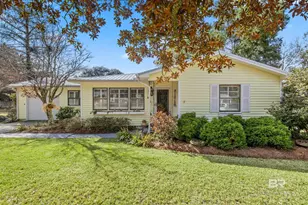 214 Pinecrest Ln, Fairhope, AL 36532 - Photo 1