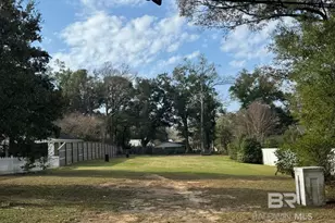 116 Pecan Ave, Fairhope, AL 36532 - Photo 1