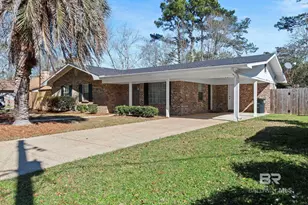 212 Lee St, Fairhope, AL 36532 - Photo 1