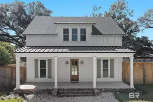 214 Seminole Ave, Fairhope, AL 36532 - Photo 1