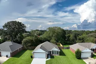 132 Oakwood Ave, Fairhope, AL 36532 - Photo 1