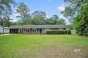 103 W 11th St, Bay Minette, AL 36507 - Photo 1