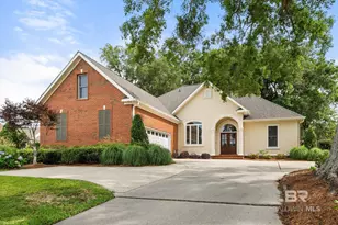 19246 Fairfax Dr, Fairhope, AL 36532 - Photo 1