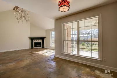 200 Hawthorne Circle, Fairhope, AL 36532 - Photo 9