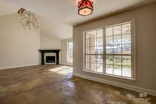 200 Hawthorne Cir, Fairhope, AL 36532 - Photo 9