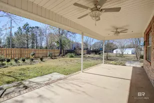 200 Hawthorne Cir, Fairhope, AL 36532 - Photo 3