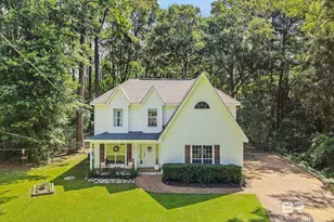 106 Gordon Cir, Daphne, AL 36526 - Photo 1