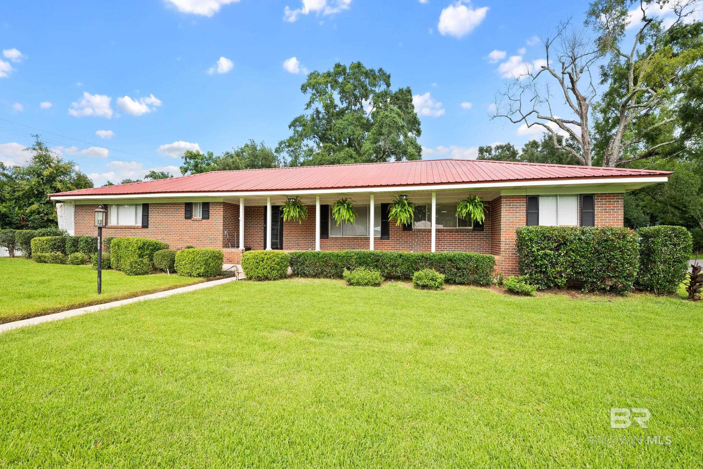 602 N Oak St, Foley, AL 36535 - MLS 381748 - Coldwell Banker