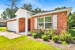 1909 Mary Jane Dr, Bay Minette, AL 36507 - Photo 1